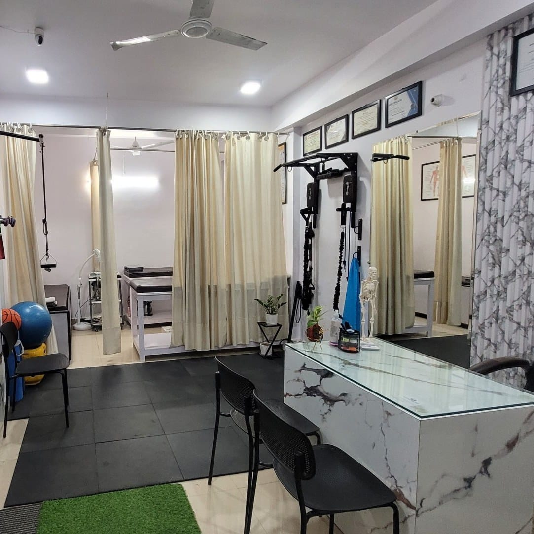 Power Physio Physiotherapist Clinic Noida, UP - Interiors
